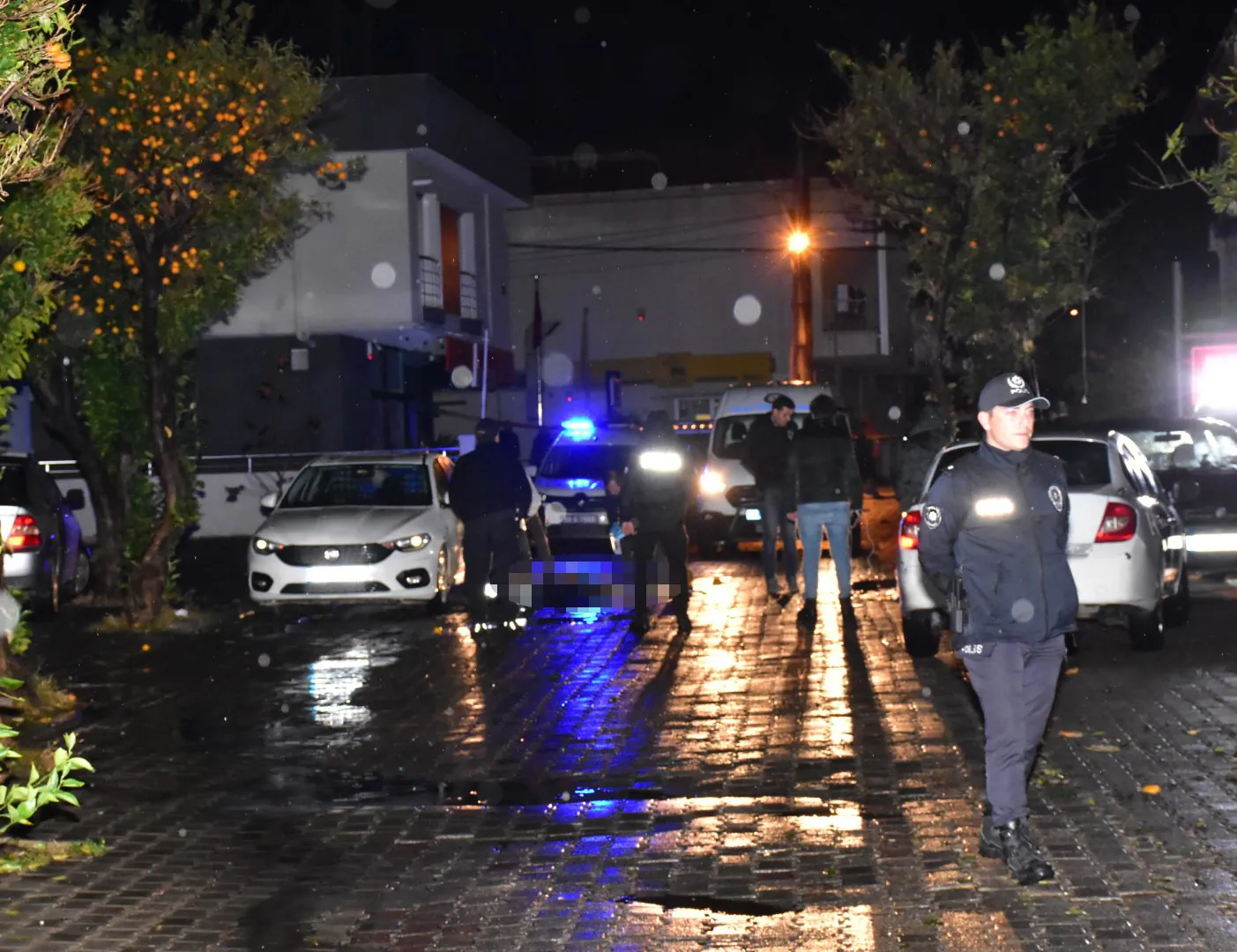 Kanlı hesaplaşma! Sokak ortasında yürürken vuruldular