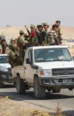 ÖSO Cerablus'ta bir köyü daha kurtardı