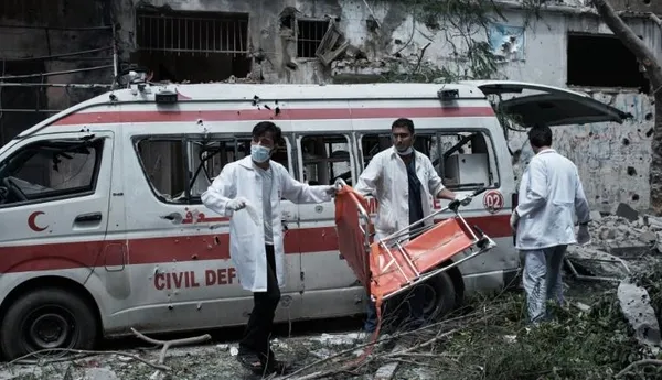 alcak-israil-katliamlarina-devam-ediyor-gazzede-icinde-yaralilarin-oldugu-ambulansa-saldirdi-1697472972815.jpeg Katil İsrai! Gazze’de içinde yaralıların olduğu ambulansa alçak saldırı-5