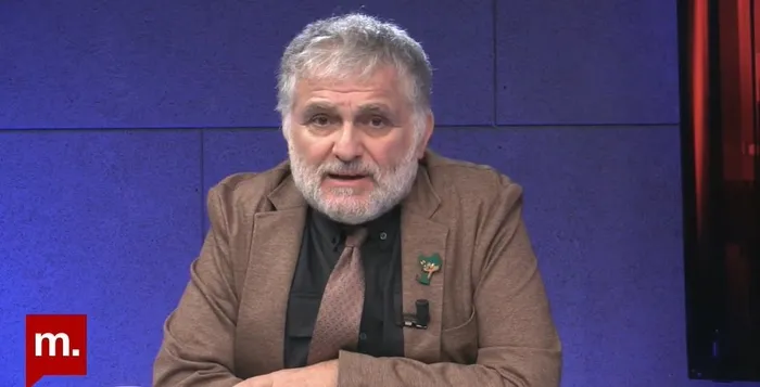 abd-cia-ve-feto-aparati-rusen-cakir-yine-sehitlerimize-dil-uzatti-chpnin-kirli-ittifakini-akladi-dem-partiye-t-1705340126995.jpeg ABD, CIA ve FETÖ aparatı Ruşen Çakır CHP'yi 'DEM'liyor! Kirli ittifakı akladı şehitlerimize dil uzattı: DEM Parti'ye Türkiye'nin ihtiyacı var-3