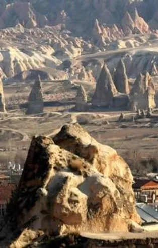 Nevşehir'de peribacaları yanında inşa edilen çay bahçesi yıkıldı!