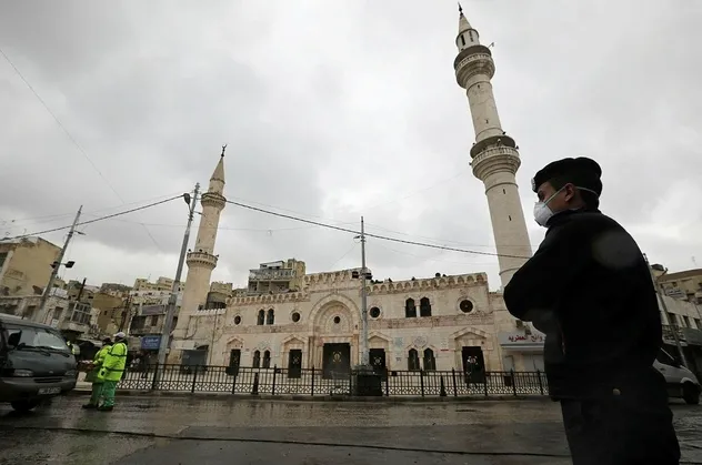 Son dakika: Ürdün'de sokağa çıkma yasağı başladı