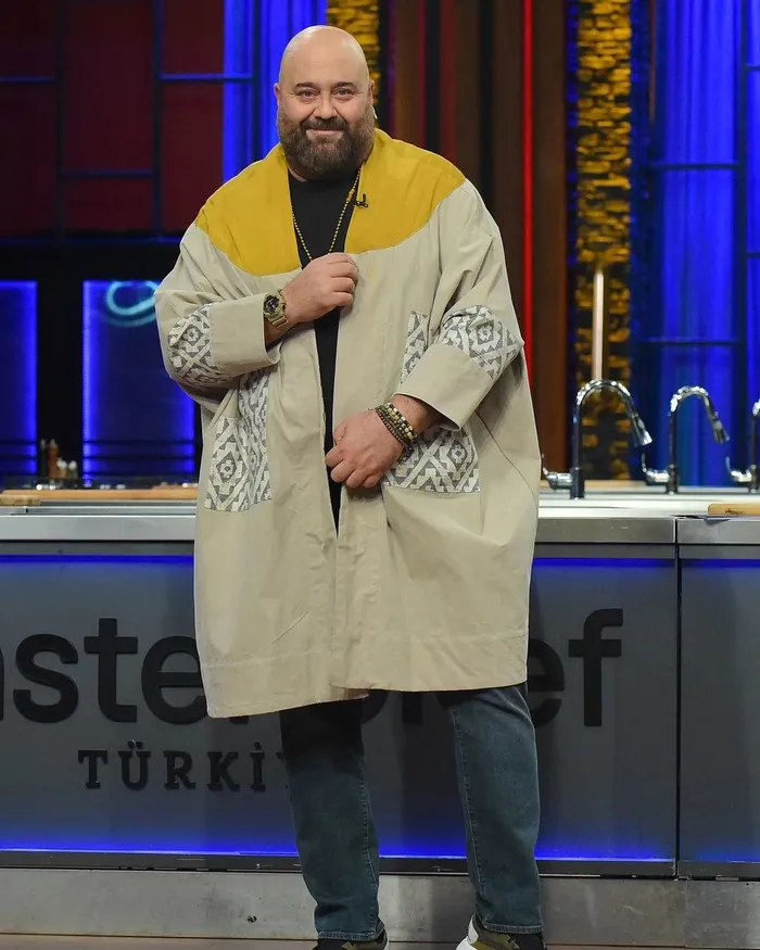 somer-sivrioglu-tum-hikaye-burada-basliyor-deyip-o-apartmanin-onunden-paylasti-baba-kiz-pozu-sosyal-medyayi-sa-1702376931571.jpg Somer Sivrioğlu “Tüm hikaye burada başlıyor” deyip o apartmanın önünden paylaştı! Baba-kız pozu sosyal medyayı salladı-3