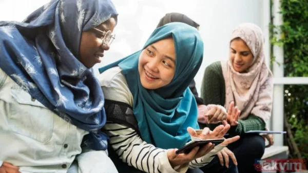 Ekrana kilitlendiler! Dünyanın en çok telefon kullanan ülkesi açıklandı - 5