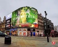 Londra’da Piccadilly Meydanı’nı süsleyen THY reklamı