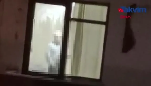 Bu kadarınada pes artık! Karşı apartmandaki kadınlara bakıp mastürbasyon yapan sapık! O anlar kamerada