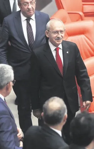 CHP'li Müslim Sarı'dan Kılıçdaroğlu'na isyan bayrağı: O da istifa etmedi!