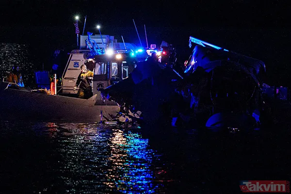 ABD'de şüpheli kaza...Askeri helikopter ile yolcu uçağı çarpıştı! Donald Trump o soruyu sordu - 14