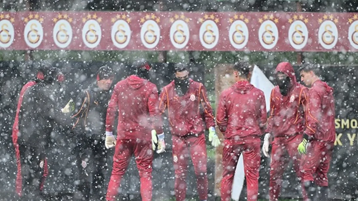 Derbinin günü değişecek mi? Galatasaray - Fenerbahçe maçı ertelenir mi?