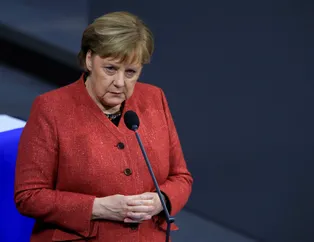Merkel'den tarihi itiraf: Geç anladık