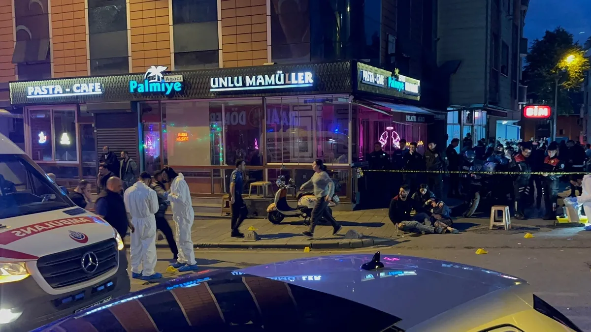 İZLE I İstanbul'da pastaneye silahlı saldırı! Çok sayıda ölü ve yaralı var