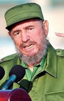 Fidel Castro hayatını kaybetti