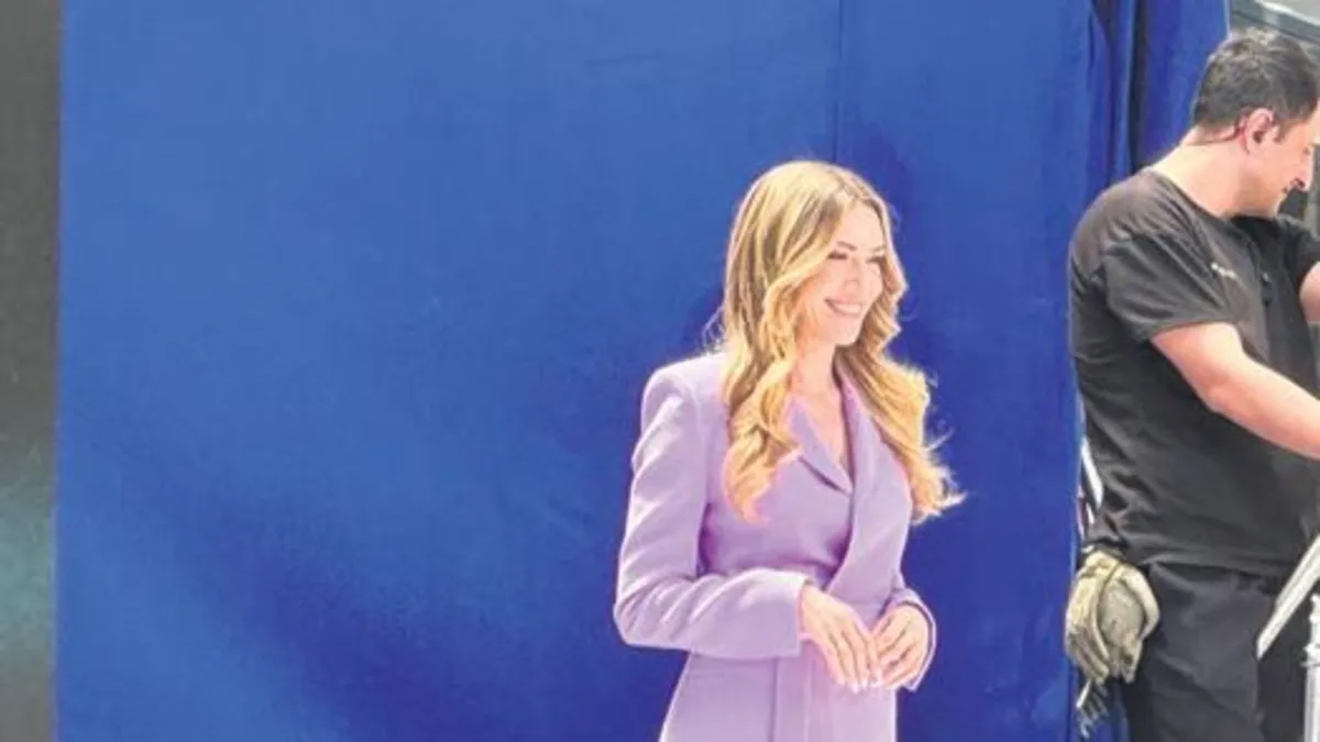 Sinem Kobal setlere döndü