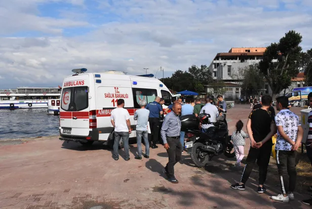 Haliç'te köprüden atlayan kadını kurtarmak için arkasından böyle atladı-4