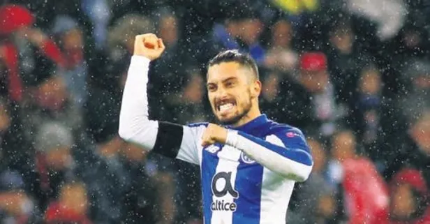 Aslan’da gözler Alex Telles’te