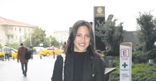 Zehra Çilingiroğlu neşesi