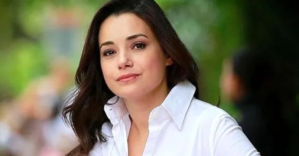 kurtlar-vadisinin-ilk-elifi-bakin-kim-olacakmis-herkes-ilk-tercih-ozgu-namal-saniyordu-ama-1695735180545.jpg Kurtlar Vadisi'ndeki Elif rolünü reddettiği için bin pişman! 20 yıl sonra ilk kez itiraf etti-2