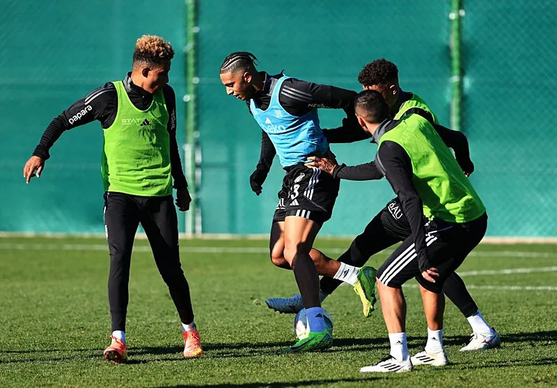 Beşiktaş'ta sürpriz 11! Alanya maçında o isim sahada - 8