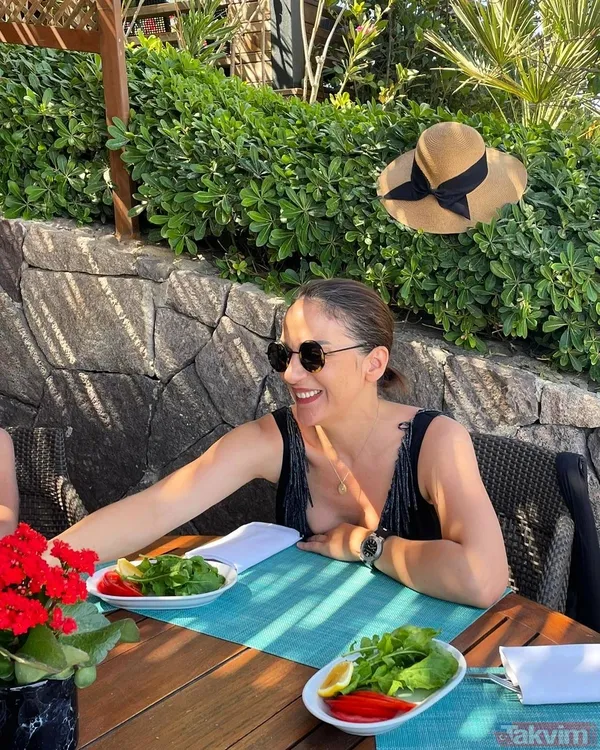 11 yıldır evliler! Ömer’in Çiçek’i Melike Güner’in eşi bakın kim çıktı! Duyan inanamadı! Barış Falay'ın partneri meğer... - 5