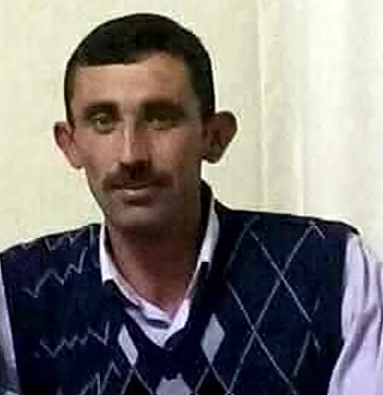 golette-cesedi-bulunan-bahar-aksutun-katili-muhtar-mustafa-arikan-cikti-bebegi-aldirmadi-bicakladim-1775727382055.jpeg Gölette cesedi bulunan Bahar Aksüt'ün katili muhtar Mustafa Arıkan çıktı: Bebeği aldırmadı bıçakladım-4