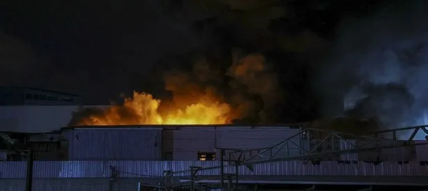 İstanbul’da fabrika yangını! Takviye ekipler gönderildi