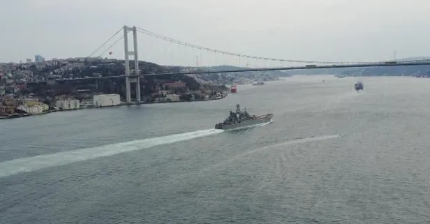 Son dakika: Rus savaş gemileri İstanbul Boğazı'ndan peş peşe geçti