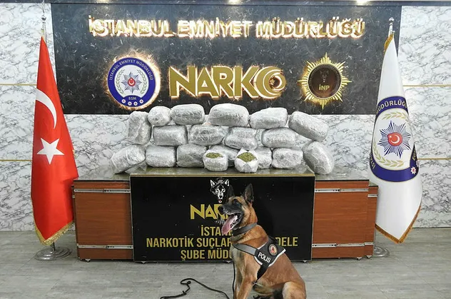 İstanbul'da uyuşturucu operasyonu! 3 kişi gözaltında