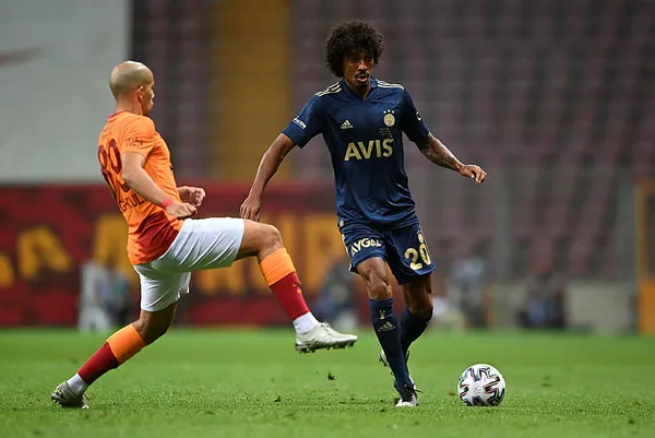 1621752795034.jpg Luiz Gustavo ayrılık kararı aldı! Fenerbahçe'de şoke eden gelişme-3