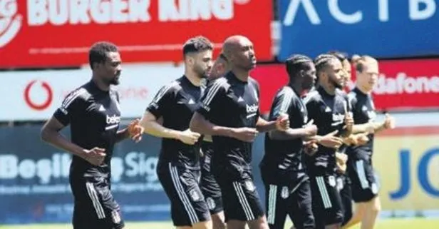 Beşiktaş, Göztepe maçının hazırlıklarını dün sabah yaptığı idmanla tamamladı