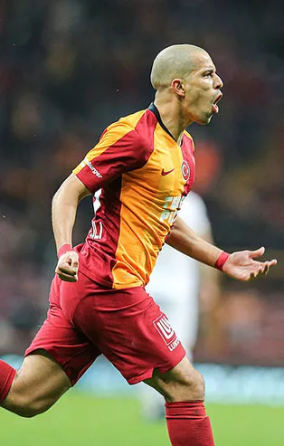 Son dakika: Galatasaray'da Feghouli krizi! Sezon sonunda yollar ayrılıyor
