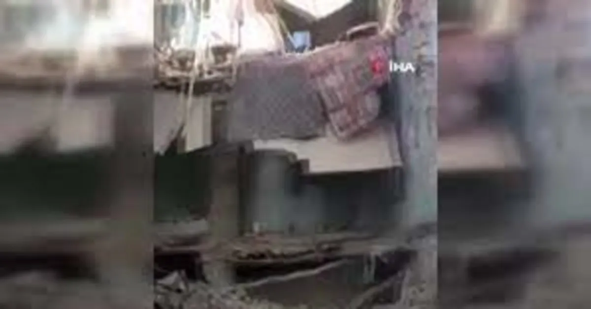 Yemen’de 3 katlı bina çöktü: 9 ölü, 8 yaralı