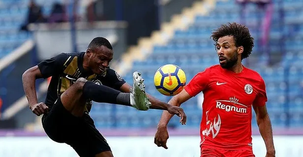Nazım Sangare'ye övgü dolu sözler (Yurttan ve dünyadan spor gündemi)