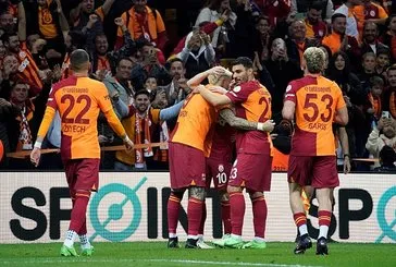 Galatasaray- Fenerbahçe MAÇ ÖZETİ | Derbi maçından dakikalar...