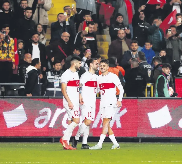 a-milli-futbol-takimi-iskocyadan-sonra-cekyayi-da-yikti-1668914524891.jpeg A Milli Futbol Takımı, İskoçya’dan sonra Çekya’yı da yıktı-2