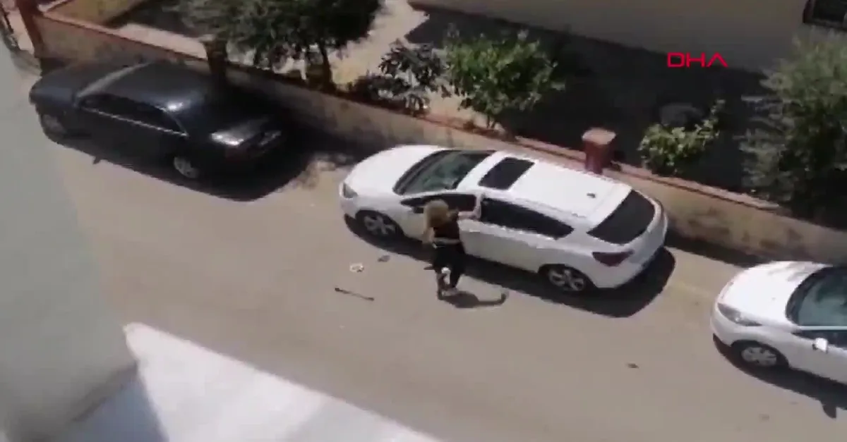 Antalya’da demir çubuklu kadın dehşet saçtı!