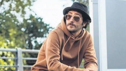 canakkale-kara-savaslarinin-107-yildonumu-anma-torenleri-kapsaminda-gencler-57-alay-vefa-yuruyusu-duzenledi-1650927000304.jpeg Çanakkale Kara Savaşları’nın 107. yıldönümü anma törenleri kapsamında gençler 57. Alay Vefa Yürüyüşü düzenledi-10