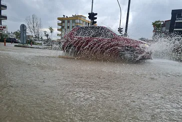 Meteoroloji’den 68 il için kuvvetli yağış ve lodos uyarısı! Sıcaklık 6 derece azalacak | 3 Nisan hava durumu