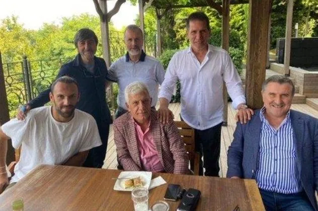 Son dakika: Vedat Muriç'ten veda paylaşımı