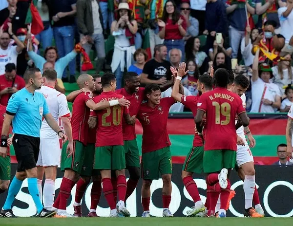 william-carvalho-heyecanlandirdi-galatasarayin-paylasiminda-goruldu-1659194058200.jpg William Carvalho heyecanlandırdı! Galatasaray'ın paylaşımında görüldü-4