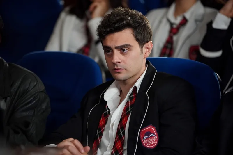 kardeslerim-128-bolumde-heyecan-dorukta-omer-susenden-vazgecmiyor-1715330477732.jpg Kardeşlerim 128. bölümde heyecan dorukta: Ömer Süsen’den vazgeçmiyor!-6