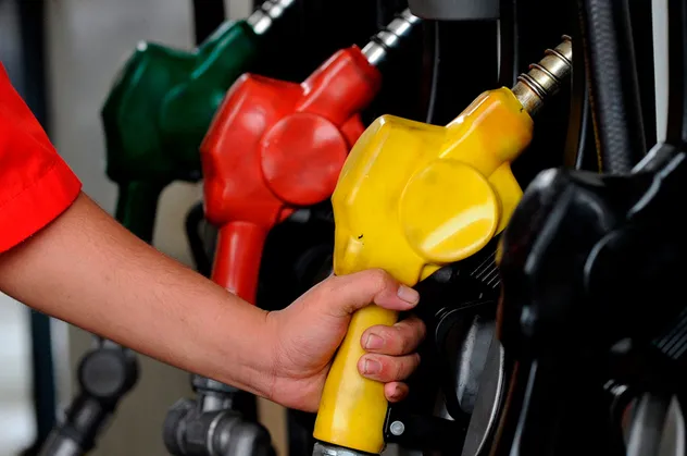 Motorine indirim pompaya yansıdı
