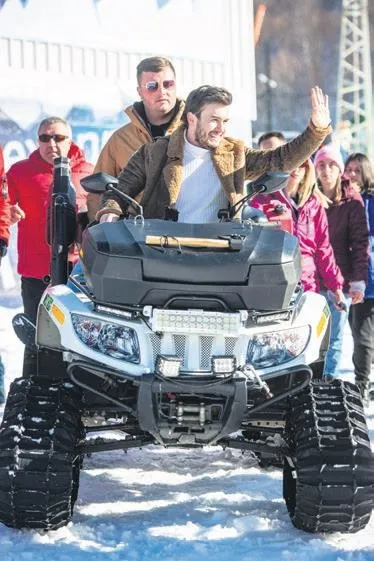 hadisenin-gundeme-bomba-gibi-dusen-hamile-oldugu-iddialarina-guzel-popcudan-cevap-geldi-1645815832485.jpeg Hadise'nin gündeme bomba gibi düşen hamile olduğu iddialarına güzel popçudan cevap geldi-4