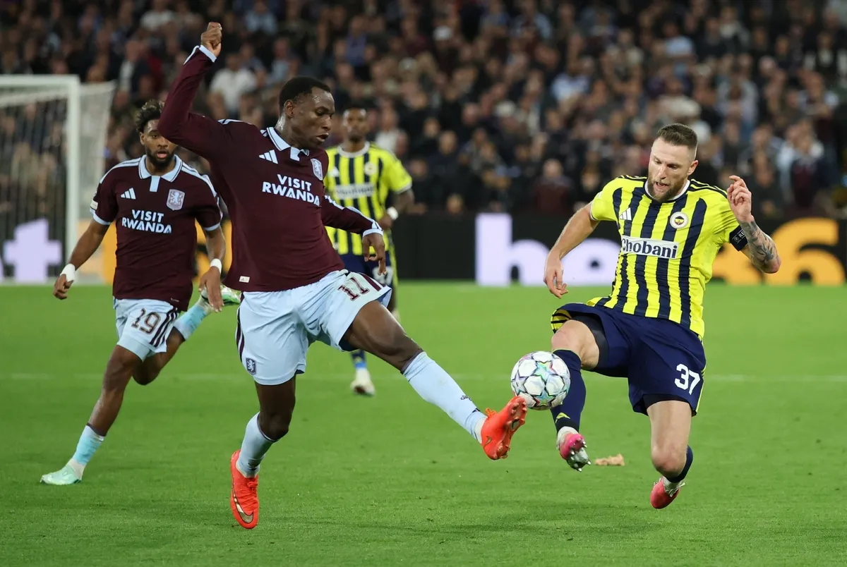 Kanarya 3 puan için sahada! Aston Villa - Fenerbahçe CANLI-7