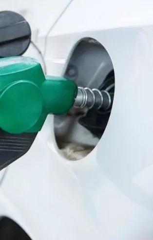 Son dakika: Motorin fiyatında 7 kuruş indirim! 10 Nisan motorin litre fiyatı