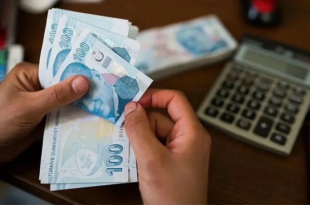 İŞTE YENİ KIDEM TAZMİNATI HESABI! Memur ve emekli maaşına yapılan zam tavanı değiştirdi