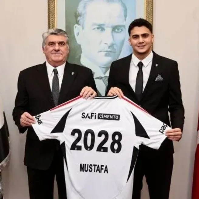 Beşiktaş’ta Mustafa’ya yeni sözleşme!