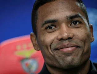 Son dakika Galatasaray haberleri... Aslan'dan Fener'e dev çalım! Alex Sandro transferi yakın