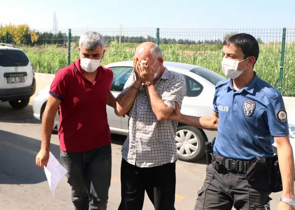 adanada-hamile-kizini-baskasina-kactigi-iddiasiyla-evine-getirip-boynundan-bicakladi-genc-kadinin-hayati-tehlikesi-var-1629298641633.jpg Adana'da hamile kızını başkasına kaçtığı iddiasıyla evine getirip boynundan bıçakladı! Genç kadının hayati tehlikesi var-7