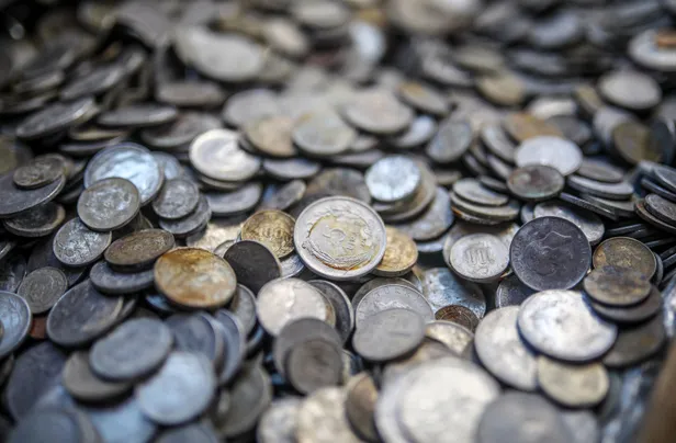 duyan-akin-akin-fotograf-cektirmeye-kosuyor-dunyaca-unlu-filmin-setine-donusmustu-emsali-yok-tanesi-bin-lira-1614583753605.jpg Duyan akın akın fotoğraf çektirmeye koşuyor! Dünyaca ünlü filmin setine dönüşmüştü! Emsali yok tanesi bin lira...-2