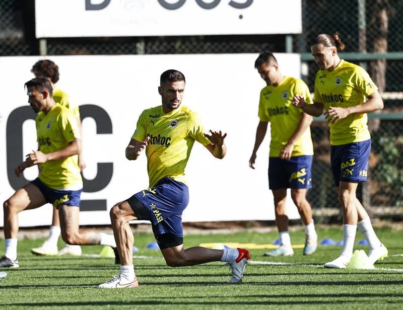 Fenerbahçe'de son gün 3 ayrılık birden! İşte yeni takımları - 6